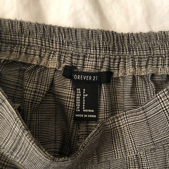 Im selling this because is not my size - Picture 5 of 5